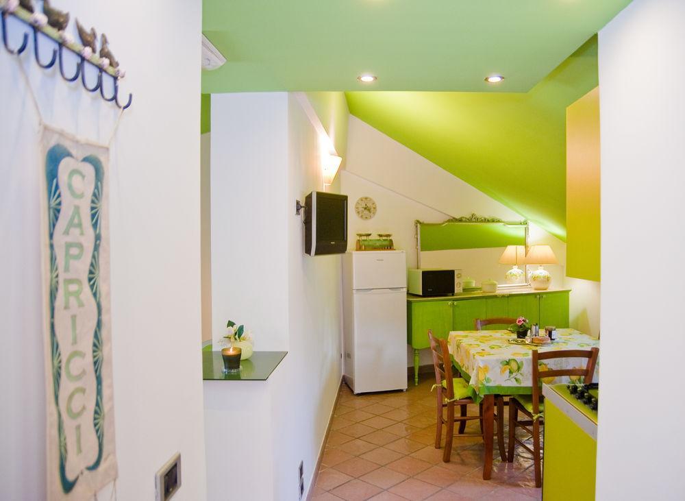 Tetto Fiorito Apartment Castellammare di Stabia Exterior photo