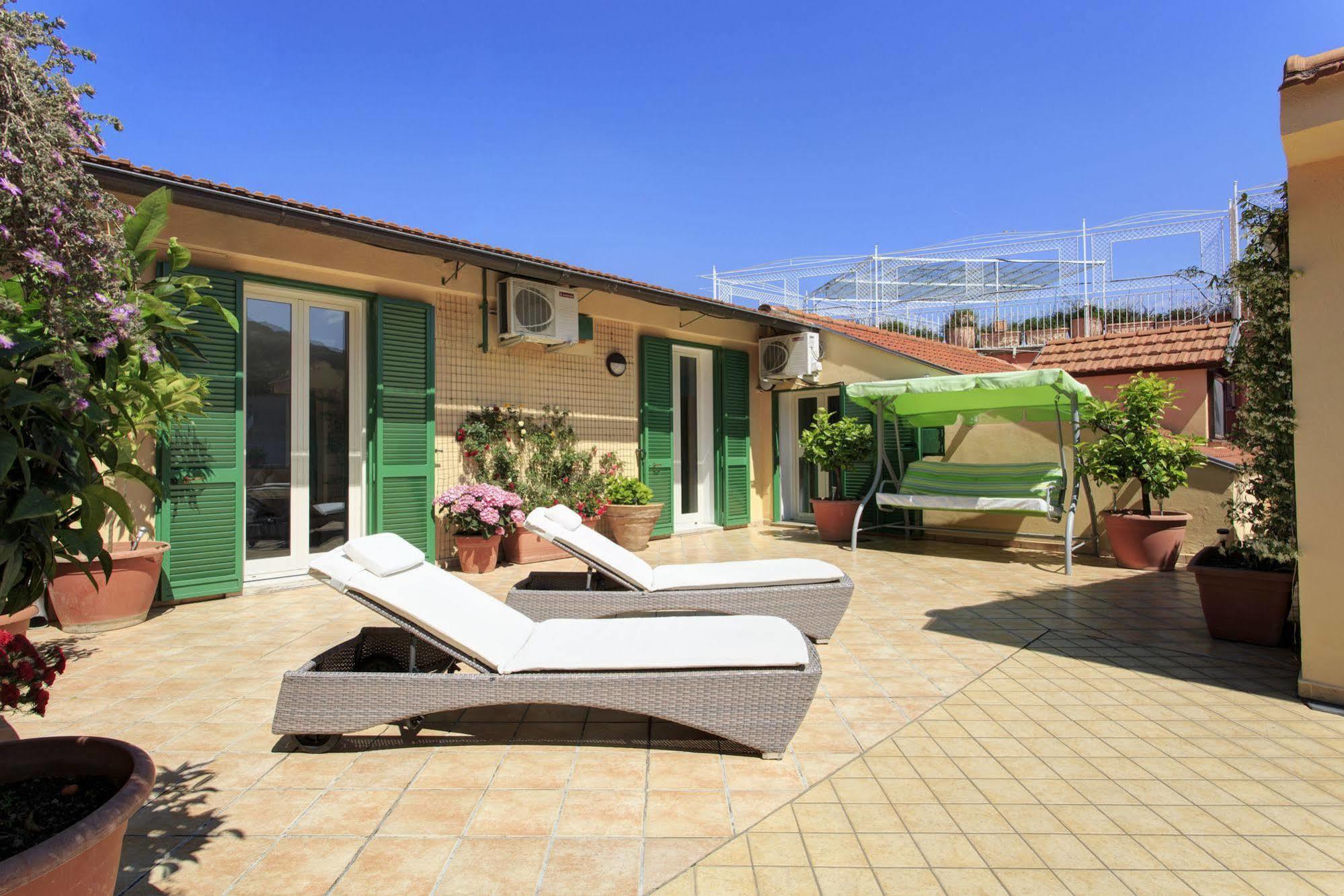 Tetto Fiorito Apartment Castellammare di Stabia Exterior photo
